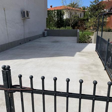 Apartments M&M Луция Экстерьер фото